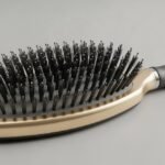 Qual a melhor escova que não quebra o cabelo? Descubra o segredo dos fios protegidos